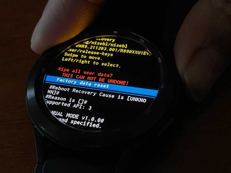 Samsung Galaxy Watch not turning on or shows a black screen? How to fix it MyHealthyApple