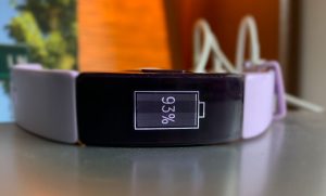 Fitbit didn't update the time or it's wrong? How to set the time on