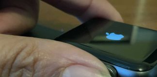 Use buttons to force restart your Apple Watch