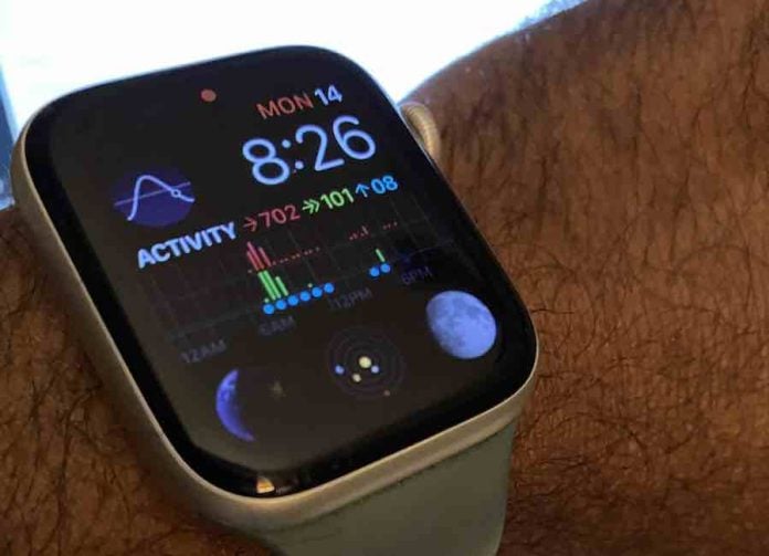 How to check weekly step counts on Apple Watch