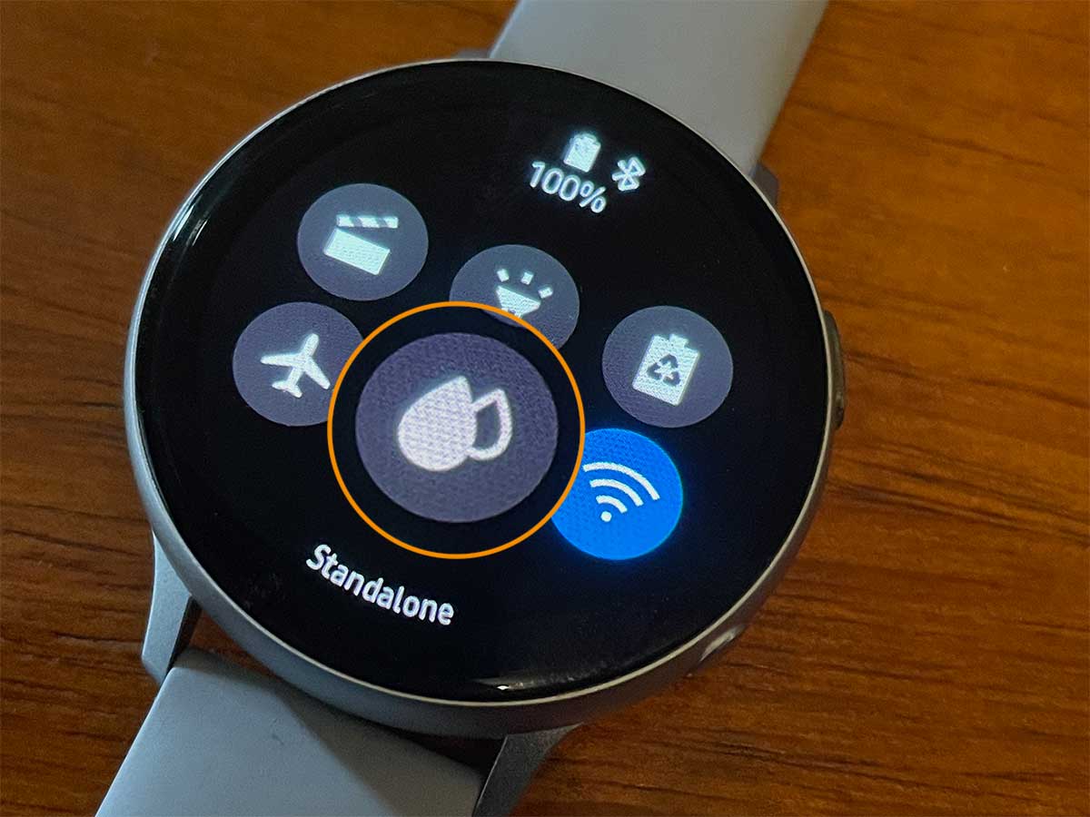 Samsung Galaxy Watch stuck on water lock mode? - MyHealthyApple